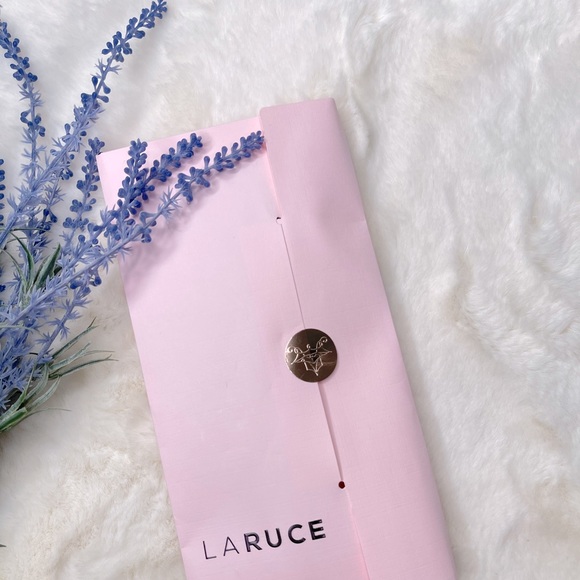 🌸LARUCE BEAUTY - On The Go Set - 3 Brush Set🌸 - Picture 5 of 6